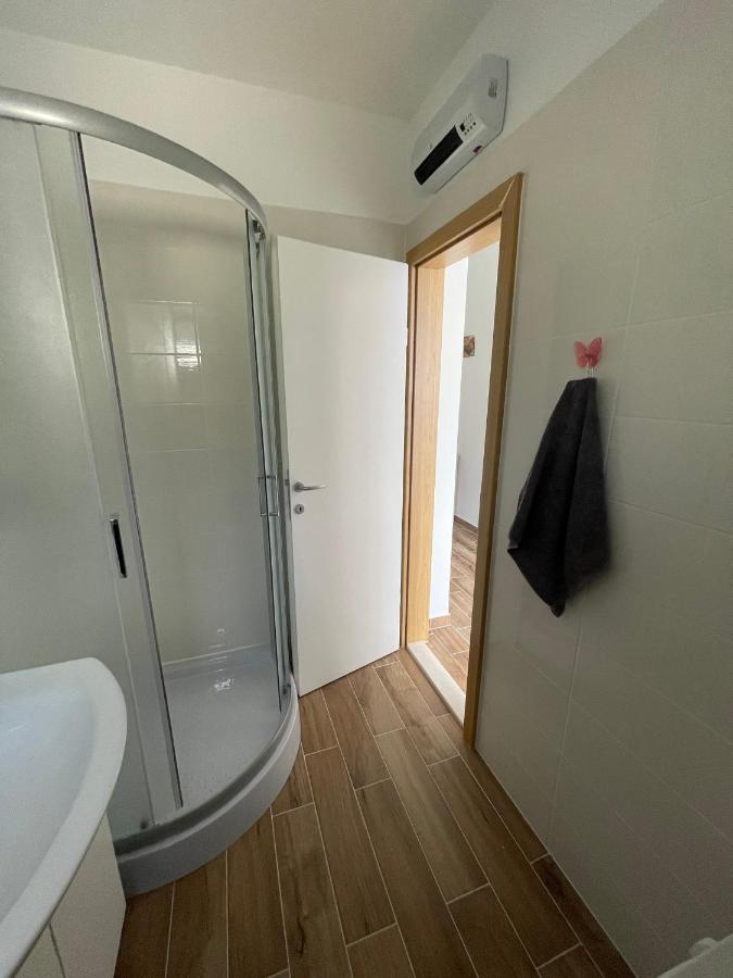 Appartamento Apartman Solin 2, Parking Esterno foto
