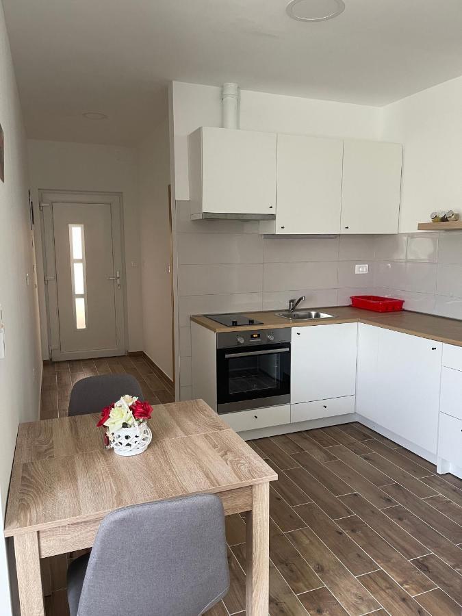 Appartamento Apartman Solin 2, Parking Esterno foto